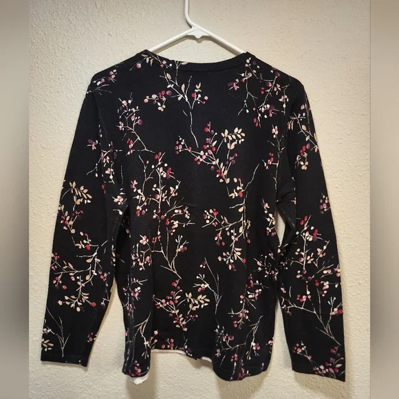 NWT Christopher Banks Floral Black Women's Top Size Large - Picture 2 of 8